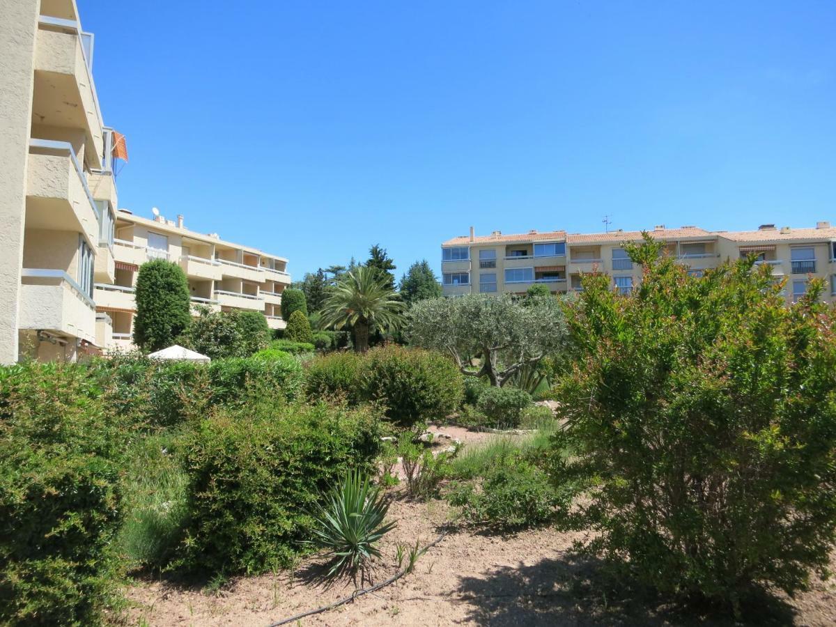 Joli studio A front de mer Saint-Raphael (Var) Exterior foto