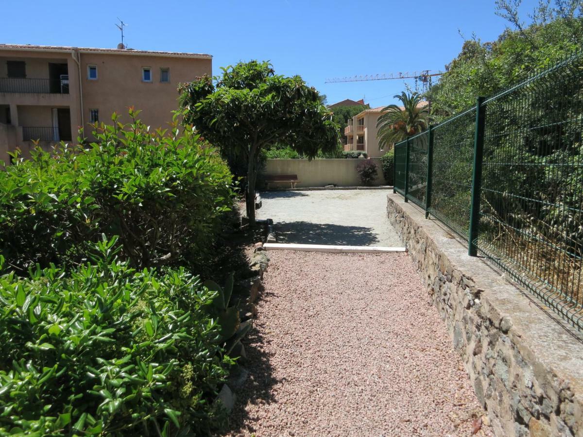 Joli studio A front de mer Saint-Raphael (Var) Exterior foto
