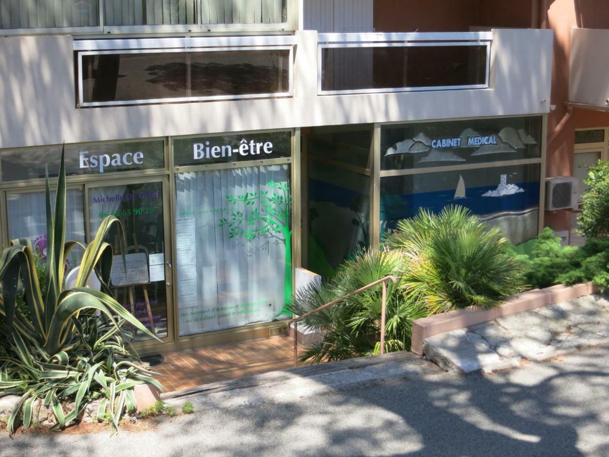 Joli studio A front de mer Saint-Raphael (Var) Exterior foto