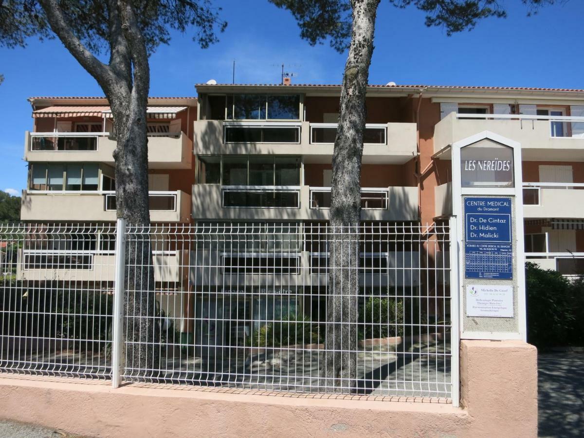 Joli studio A front de mer Saint-Raphael (Var) Exterior foto